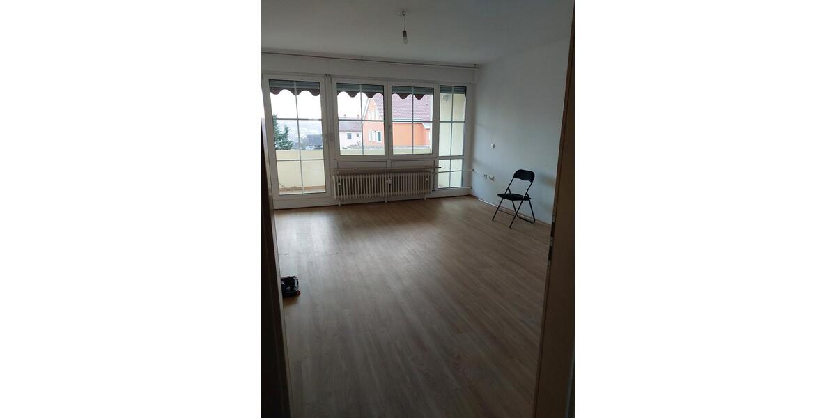 Erdgeschoßwohnung Pforzheim Eutingen - 3.5 Zimmer, 100 m&sup2;, 930&euro; | Angebot:25267176