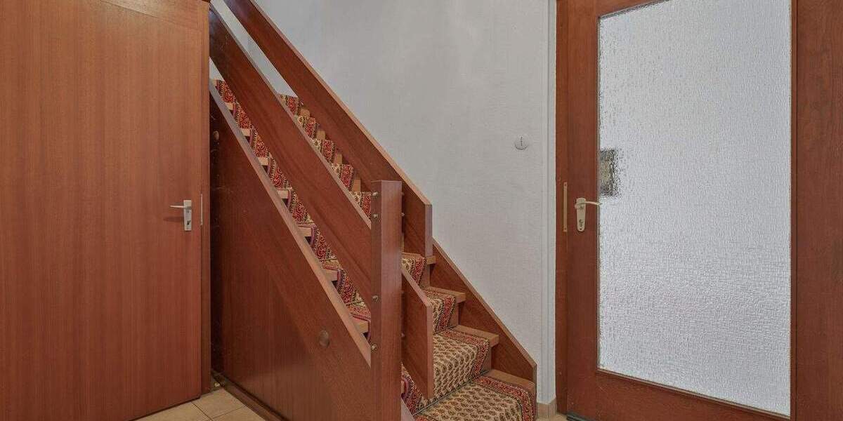 Mehrfamilienhaus, Wohnhaus Linkenheim-Hochstetten Linkenheim - 6 Zimmer, 199 m&sup2;, 549.000&euro; | Angebot:25771475