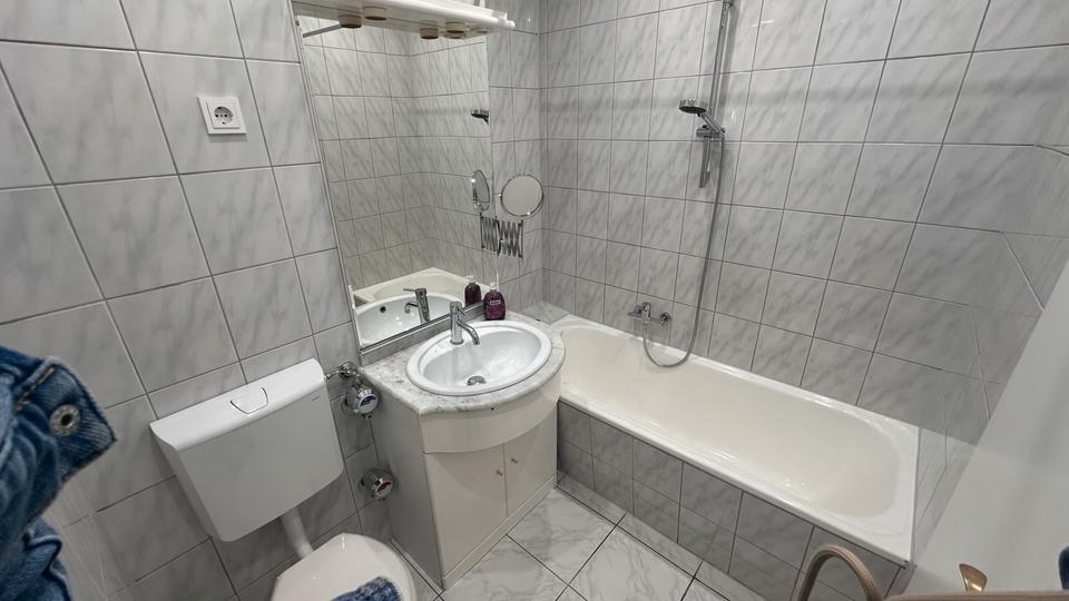 Etagenwohnung Waghäusel - 3 Zimmer, 60 m&sup2;, 400&euro; | Angebot:25654070