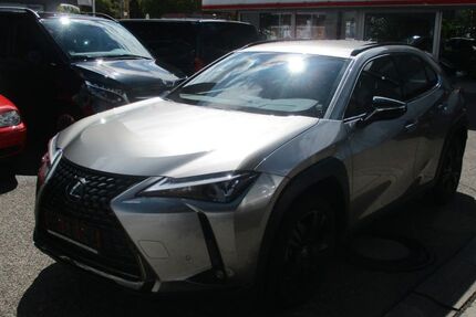 Lexus UX 27.800 km 28.990 € Baden-Baden 76532