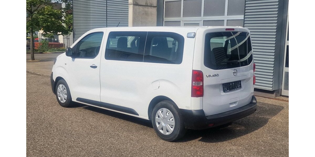 Opel Vivaro M 9 Sitzer Klima 59.000 km 27.998 &euro; Landau 76829