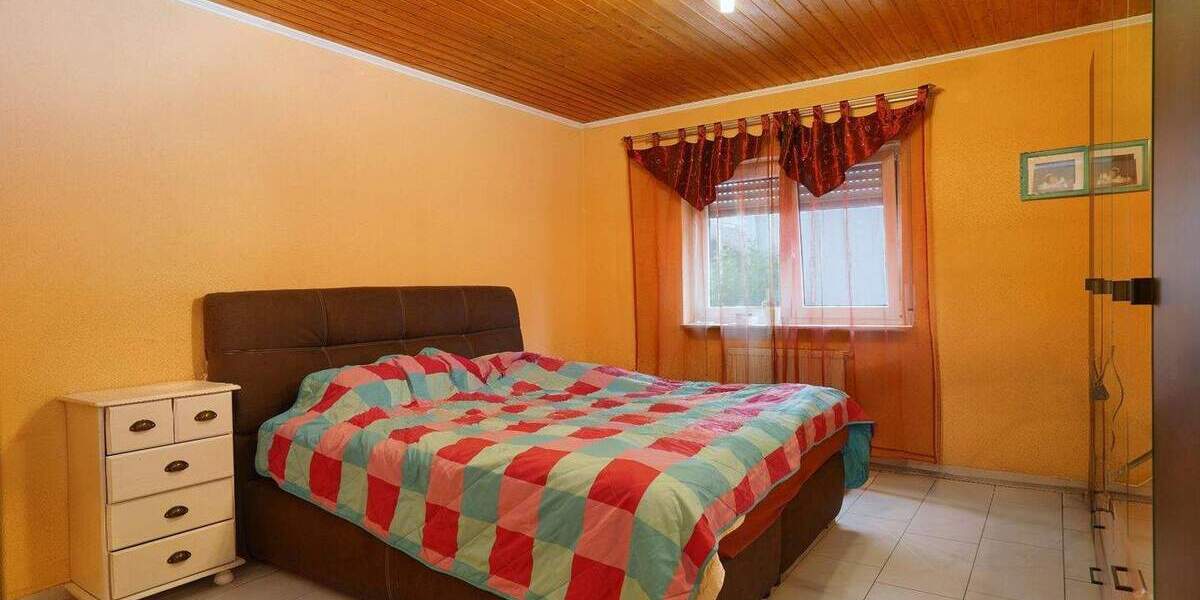 Etagenwohnung Bretten Gölshausen - 4 Zimmer, 110 m&sup2;, 380.000&euro; | Angebot:25706287