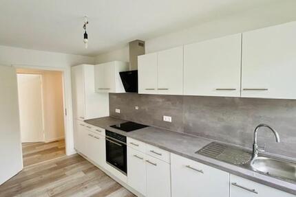 #Kernsaniert #Balkon #EBK #Tageslichtbad mit Badewanne #Nordstadt 3 zimmer