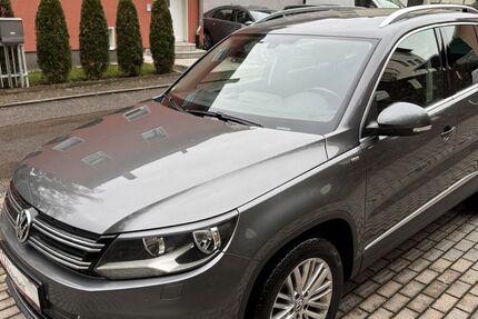 VW Tiguan 192.000 km 9.690 &euro; Pforzheim 75180