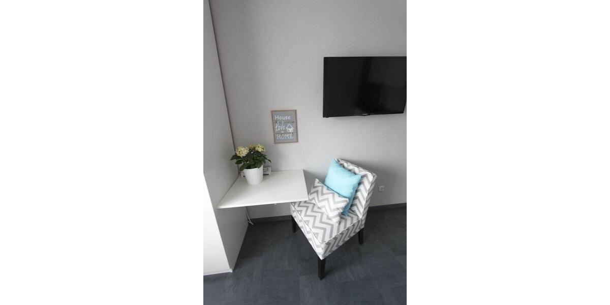 voll möbliertes Mini-Apartment in KA für Studentin oder Pendler 1 zimmer