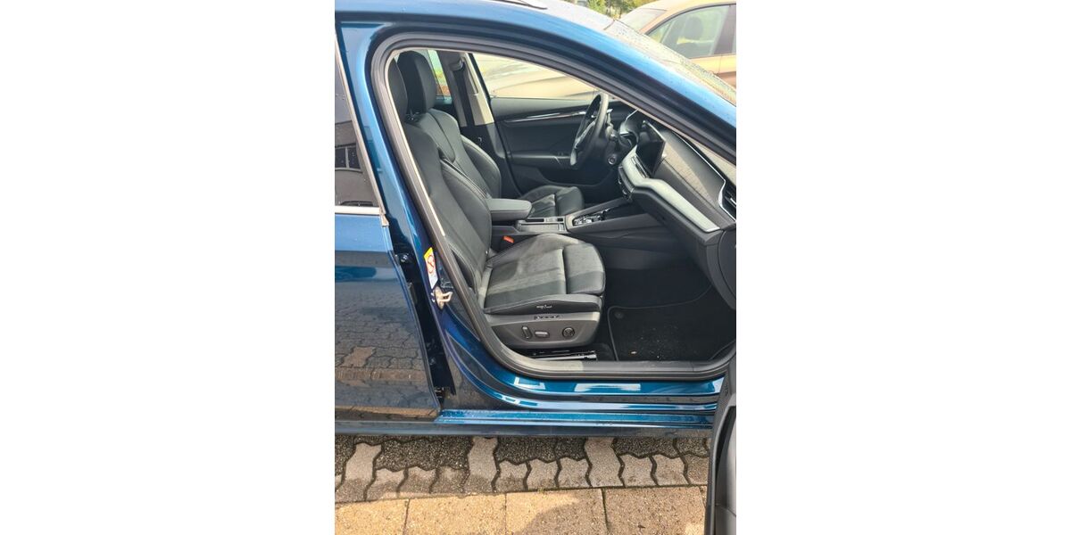 Skoda Octavia 192.000 km 16.900 &euro; Karlsdorf-Neuthard 76689