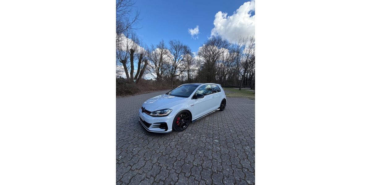 VW Golf 111.000 km 20.900 &euro; Oberhausen-Rheinhausen 68794