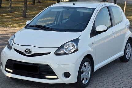 Toyota Aygo (X) 70.000 km 8.000 &euro; Landau 76829