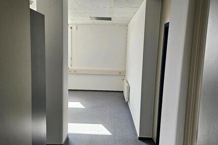 Möbliertes Büro