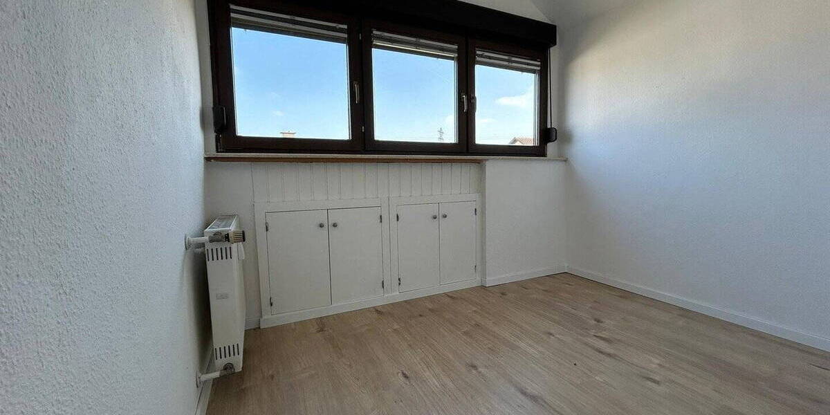 Etagenwohnung Karlsdorf-Neuthard Neuthard - 3 Zimmer, 74 m&sup2;, 800&euro; | Angebot:26418073