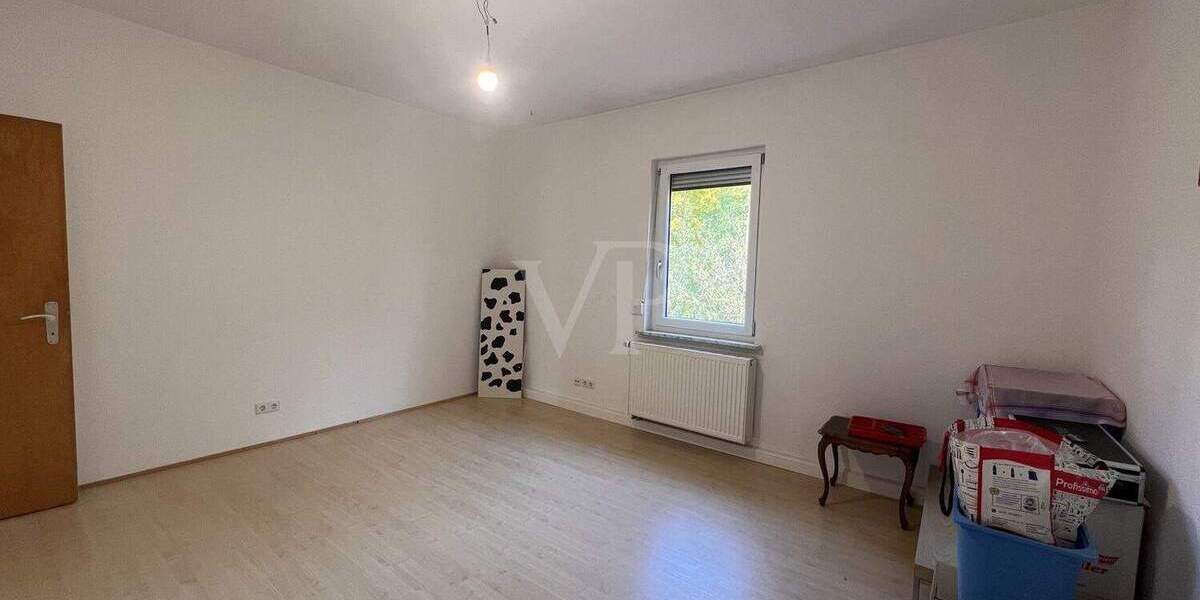 Mehrfamilienhaus, Wohnhaus Baden-Baden Oos - 9 Zimmer, 232 m&sup2;, 480.000&euro; | Angebot:25776906
