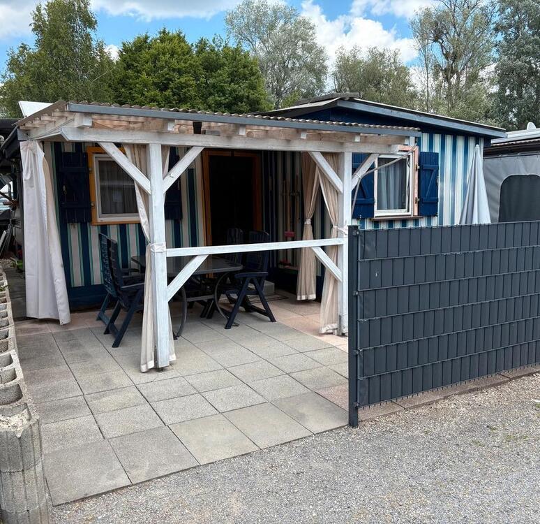 Haus am See - Dauercampingplatz in Freizeitparadies Plittersdorf