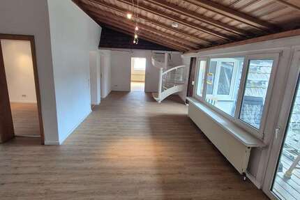 Wohnung Bretten - 5 Zimmer, 168 m&sup2;, 1.400&euro; | Angebot:25235358