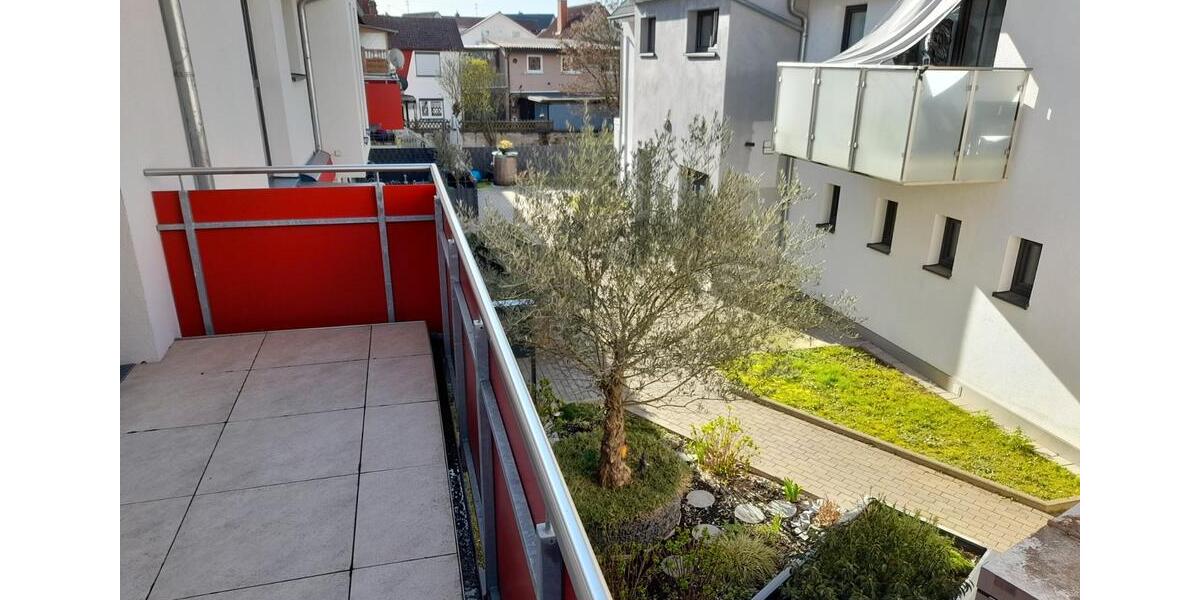 Etagenwohnung Karlsruhe Knielingen - 3 Zimmer, 80 m&sup2;, 1.800&euro; | Angebot:26346933