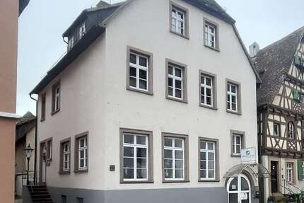 Wohnung zum Mieten in Ettlingen 2.200 € 172 m² 6 zimmer