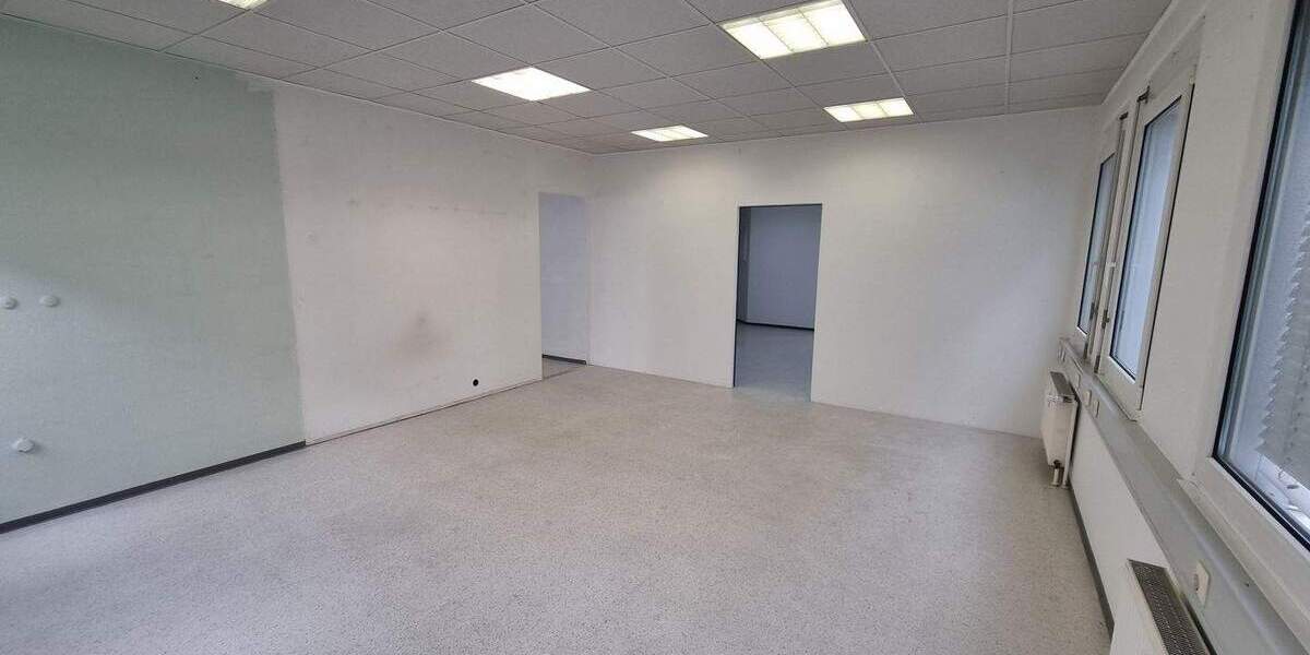 Gewerbeobjekt Karlsbad Langensteinbach - 4 Zimmer, 120 m&sup2;, 900&euro; | Angebot:23982181