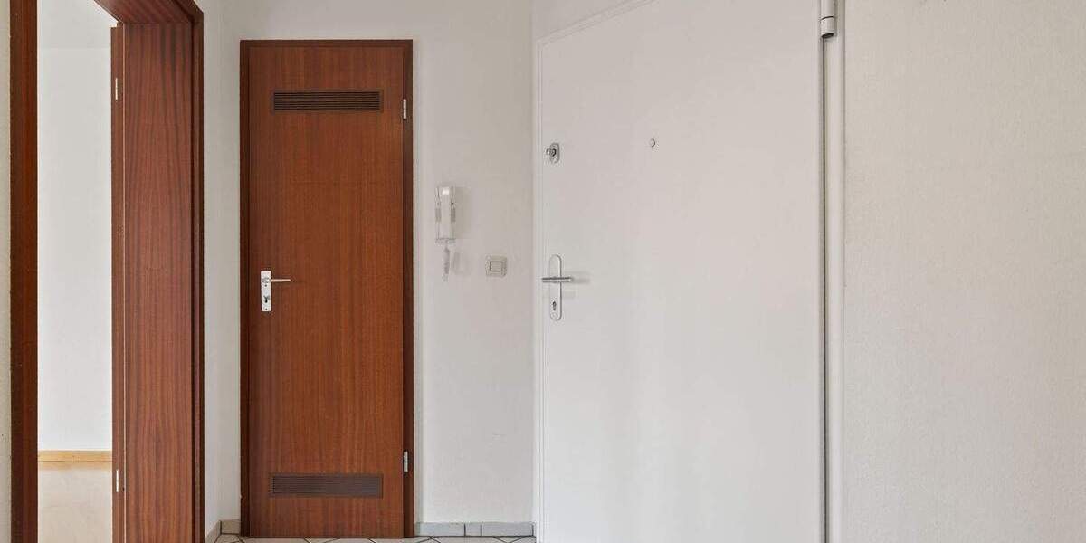 Etagenwohnung Karlsruhe Oststadt - 2 Zimmer, 75 m&sup2;, 299.000&euro; | Angebot:25680961