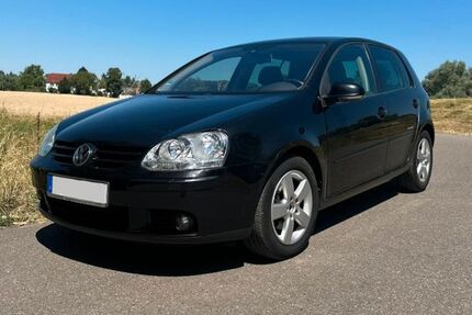 VW Golf 245.000 km 3.390 &euro; Wörth 76744
