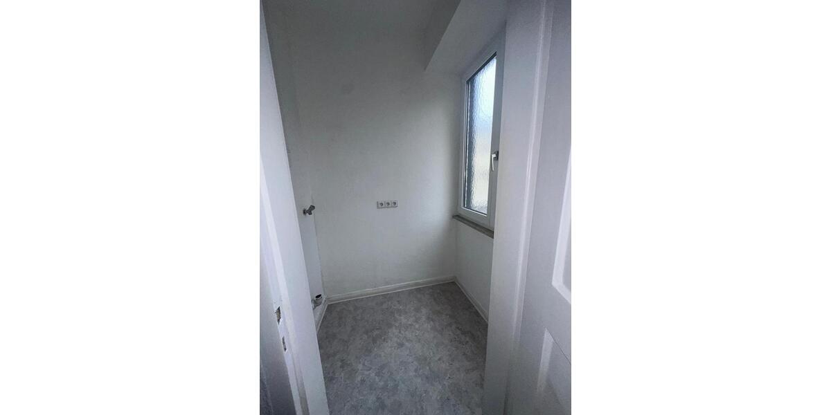 Etagenwohnung Pforzheim Weststadt - 2 Zimmer, 56 m&sup2;, 700&euro; | Angebot:25171974