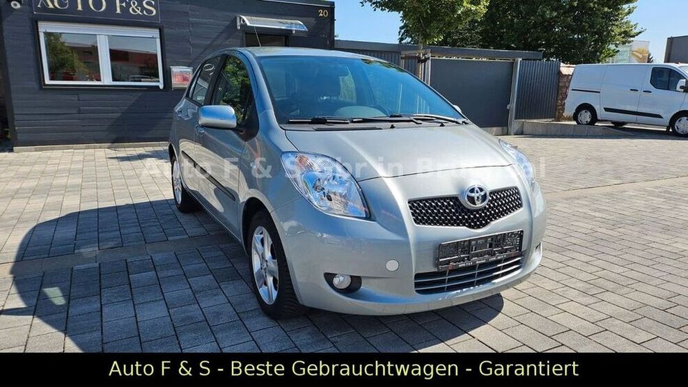 Yaris