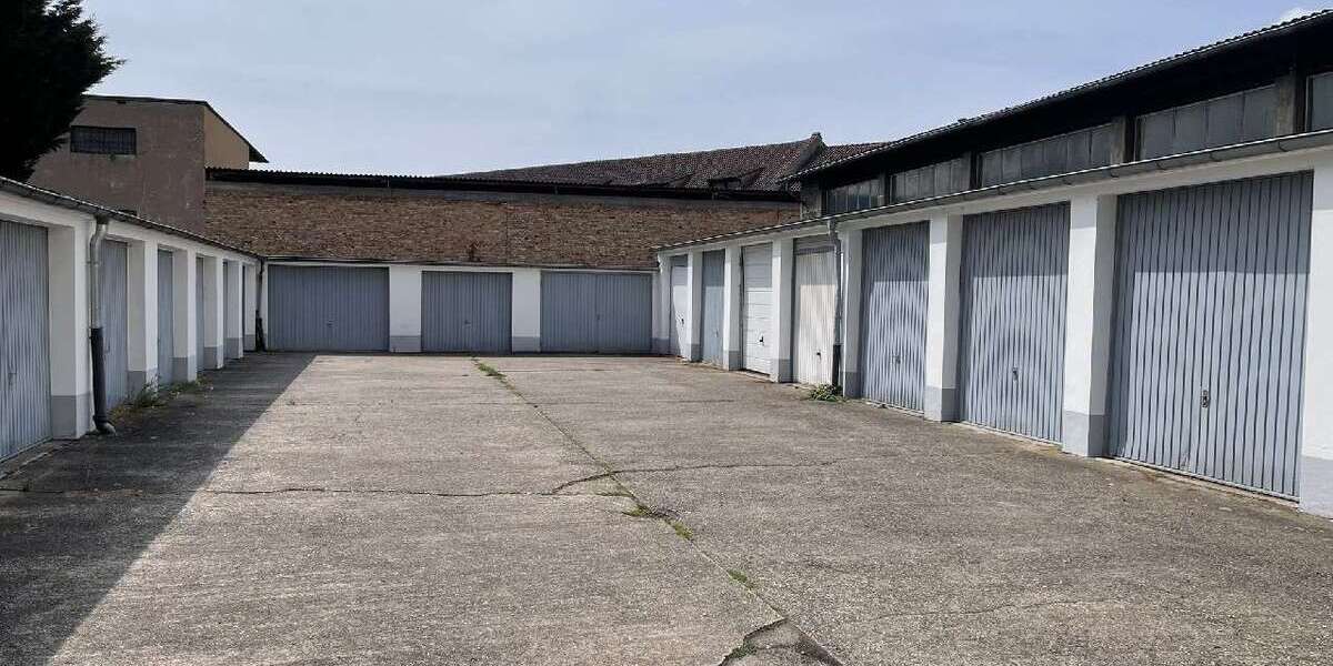 Garage zu verkaufen in Landau 20.000 € 15.39 m² zimmer