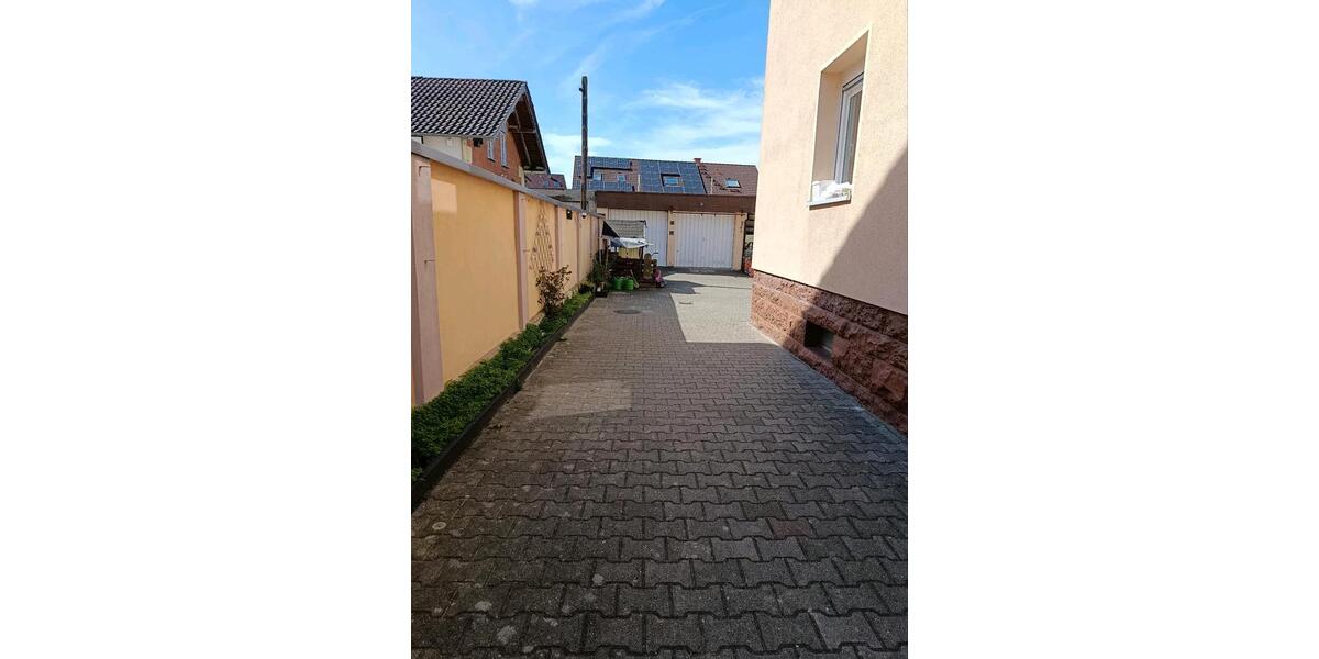 Mehrfamilienhaus, Wohnhaus Pfinztal - 9 Zimmer, 210 m&sup2;, 660.000&euro; | Angebot:26083230