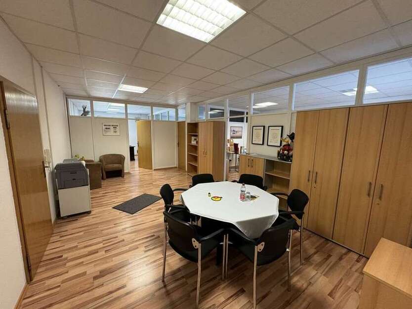 Büro in Birkenfeld 780 € 98 m²