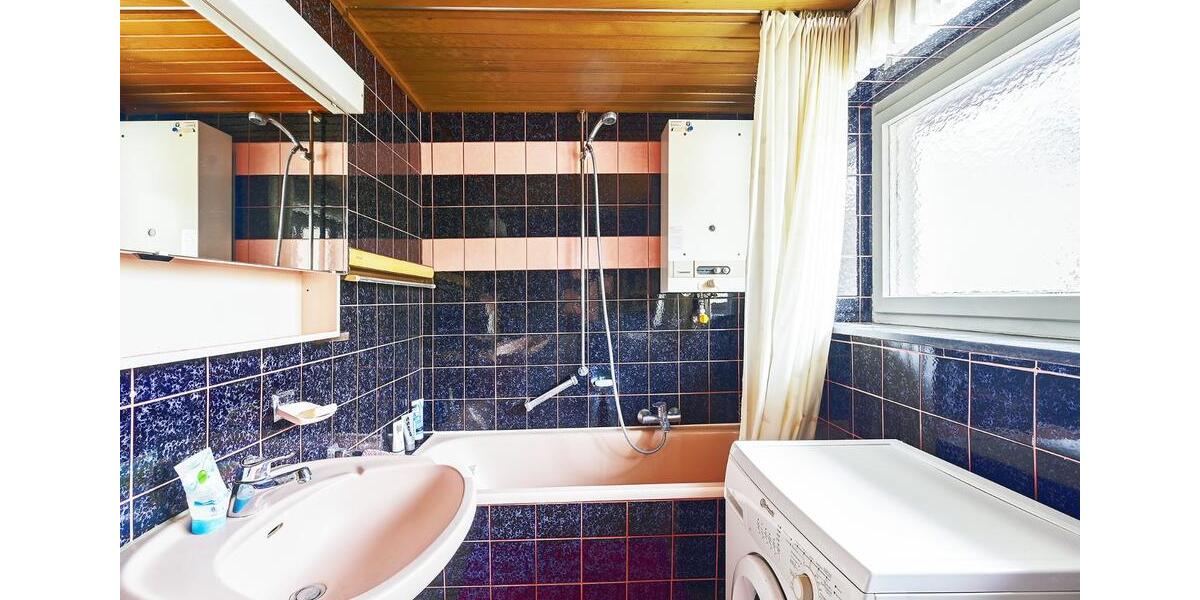 Einfamilienhaus Karlsruhe Rüppurr - 8 Zimmer, 184 m&sup2;, 650.000&euro; | Angebot:27132353