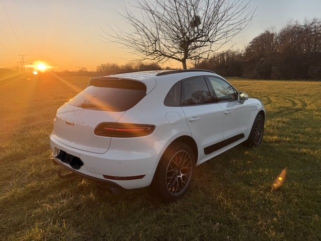 Porsche Macan 140.000 km 33.000 &euro; Wörth 76744