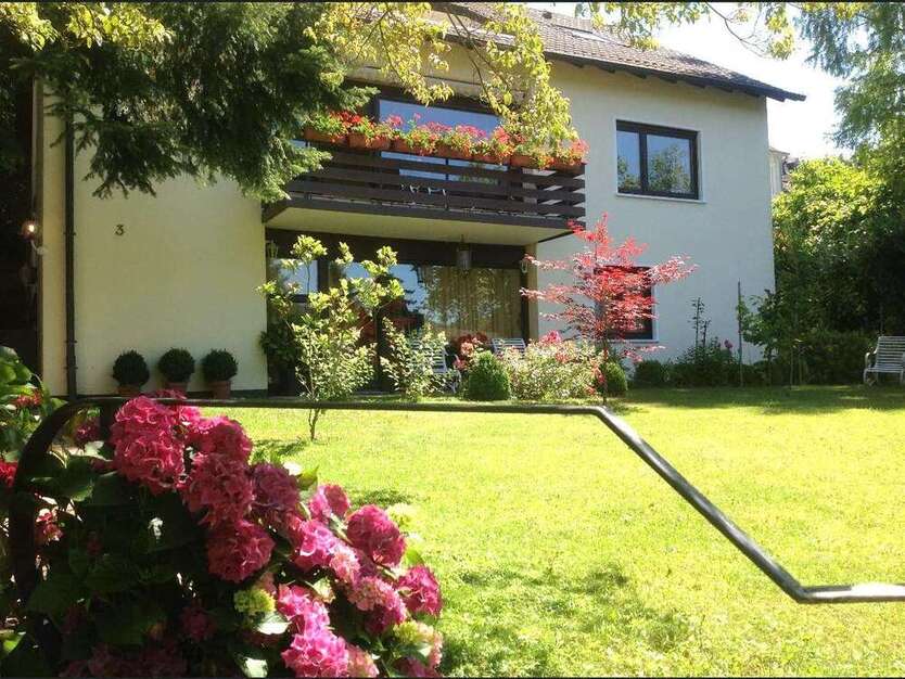 Haus zum Kaufen in Baden-Baden 1.500.000 € 259 m²