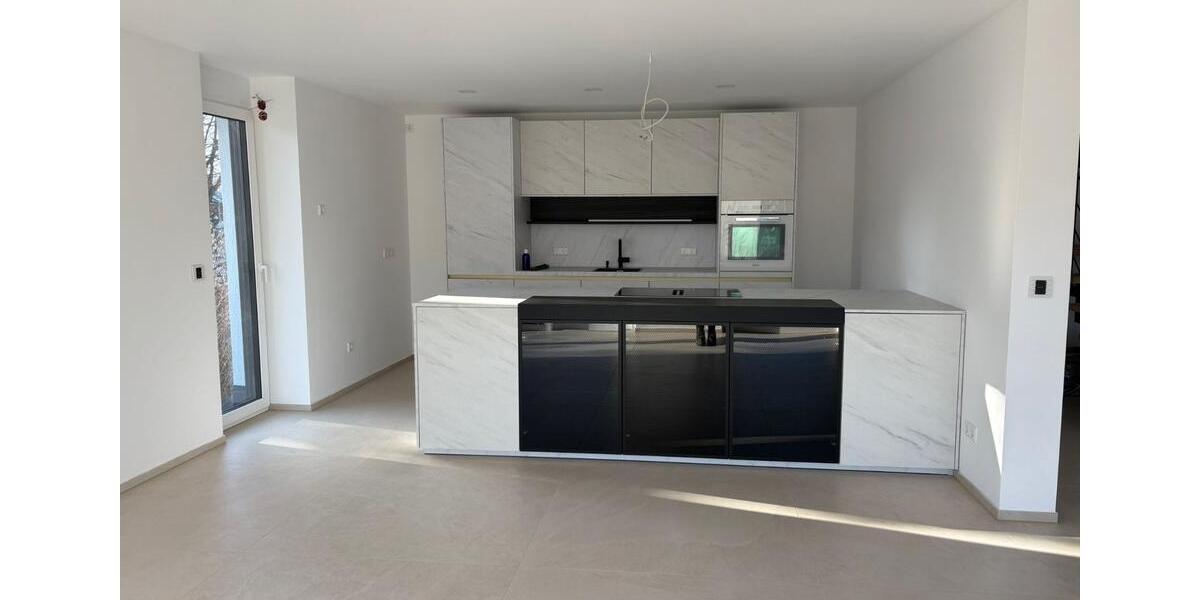 Erstbezug im hochwertigen Neubau mit 2 Balkonen in Rintheim 3.5 zimmer