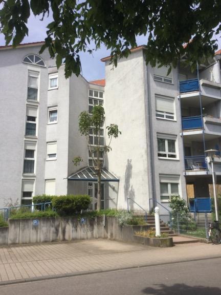 Seniorenwohnanlage ab 60 Jahre: helle 1,5-Zimmer - Balkon - Aufzug 1 zimmer