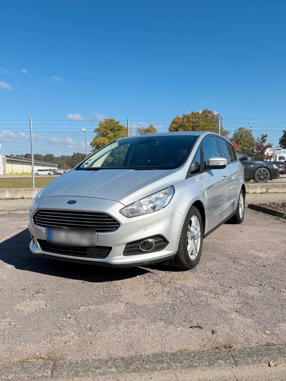 Ford S-Max 193.000 km 12.000 € Karlsruhe 76189