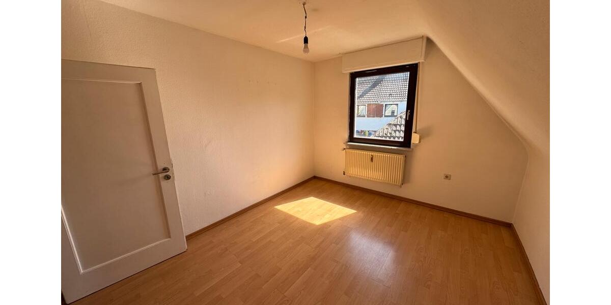 Einfamilienhaus Rheinstetten - 11 Zimmer, 226 m&sup2;, 430.000&euro; | Angebot:27121590