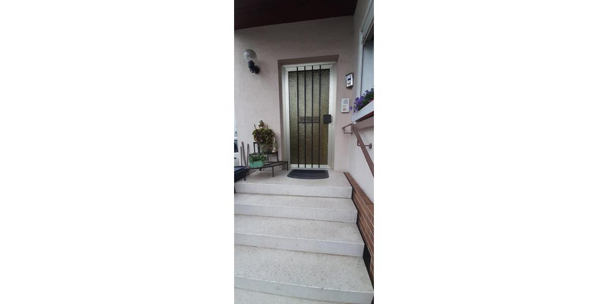 Mehrfamilienhaus, Wohnhaus Eggenstein-Leopoldshafen Leopoldshafen - 7 Zimmer, 154 m&sup2;, 650.000&euro; | Angebot:24627354