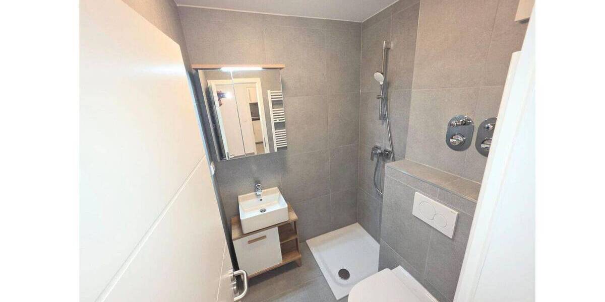 Etagenwohnung Karlsruhe Weststadt - 2 Zimmer, 43 m&sup2;, 199.999&euro; | Angebot:26518222