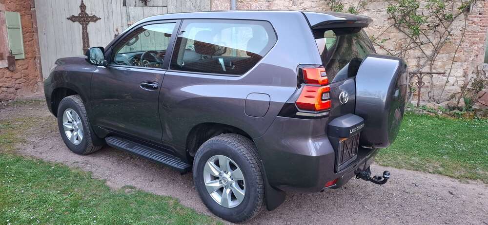 Land Cruiser