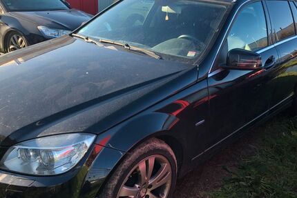 Mercedes-Benz C 250 243.400 km 4.800 &euro; Offenbach an der Queich 76877