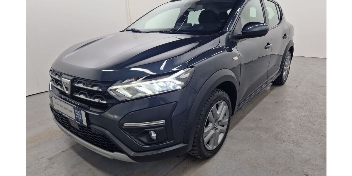 Dacia Sandero 61.302 km 12.850 &euro; Landau 76829