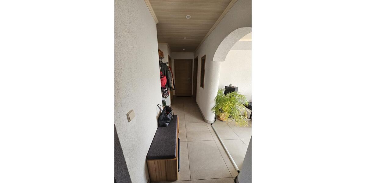 Etagenwohnung Pforzheim Eutingen - 3 Zimmer, 75 m&sup2;, 780&euro; | Angebot:25641353
