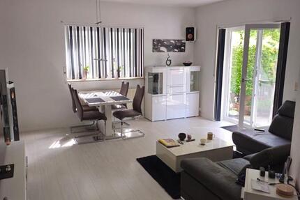 Wohnung Rastatt - 3 Zimmer, 90 m&sup2;, 1.000&euro; | Angebot:26340429