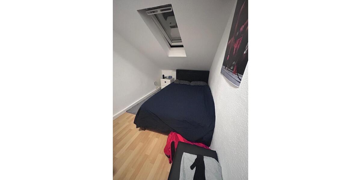 Dachgeschoßwohnung Pforzheim - 3 Zimmer, 65 m&sup2;, 800&euro; | Angebot:25634558