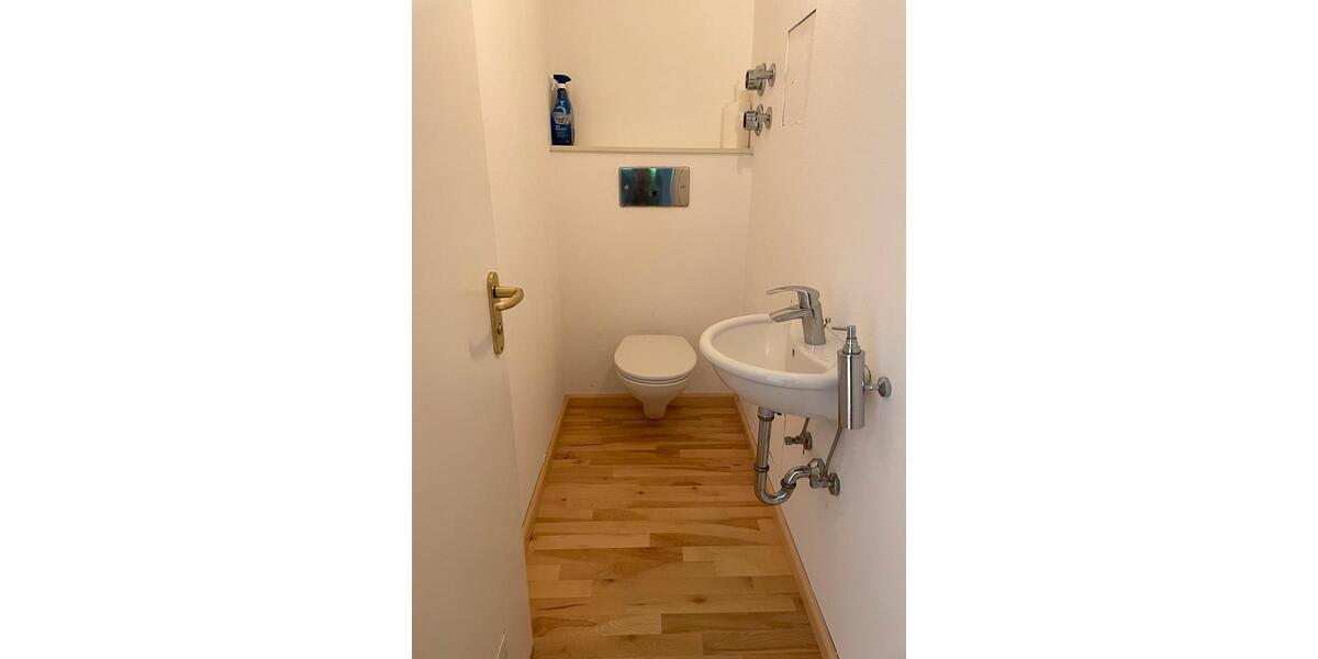Maisonettenwohnung Karlsruhe Durlach - 6 Zimmer, 180 m&sup2;, 2.000&euro; | Angebot:26432839