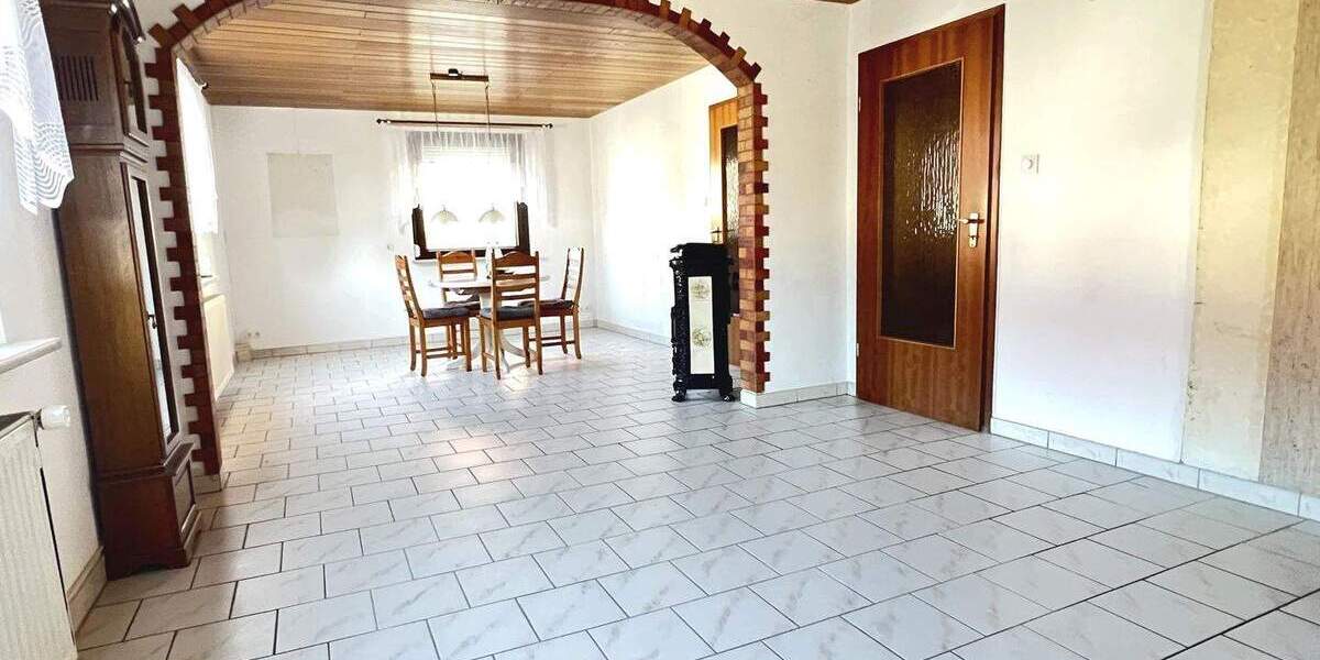 Mehrfamilienhaus, Wohnhaus Karlsbad Spielberg - 6 Zimmer, 139 m&sup2;, 449.000&euro; | Angebot:25686659