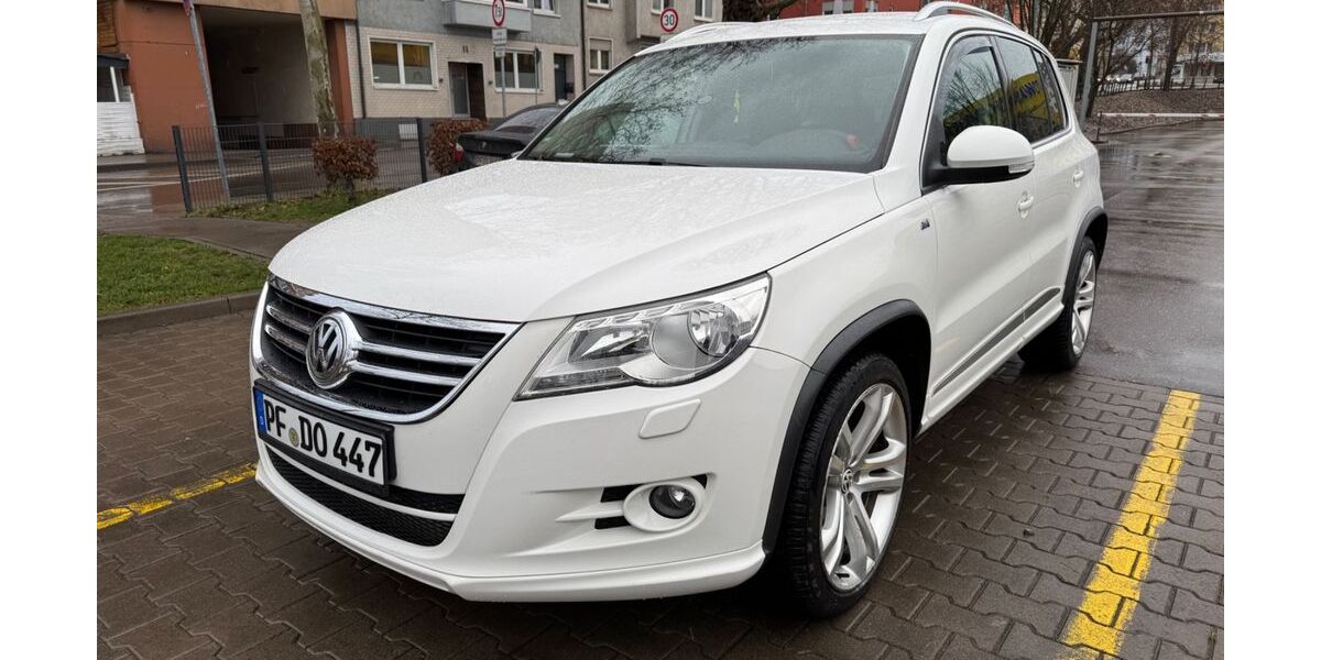 VW Tiguan 215.600 km 8.650 &euro; Pforzheim 75180
