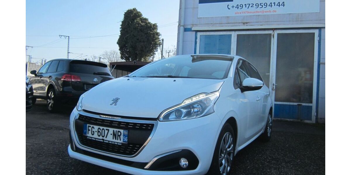 Peugeot 208 100.100 km 5.900 &euro; Germersheim 76726