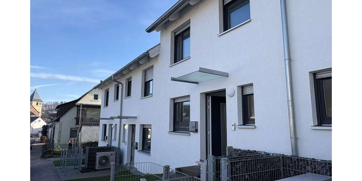 Einfamilienhaus Eisingen - 4 Zimmer, 120 m&sup2;, 1.650&euro; | Angebot:27133419