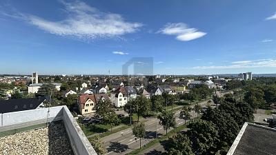 ÜBER DEN DÄCHERN DER STADT 4 zimmer