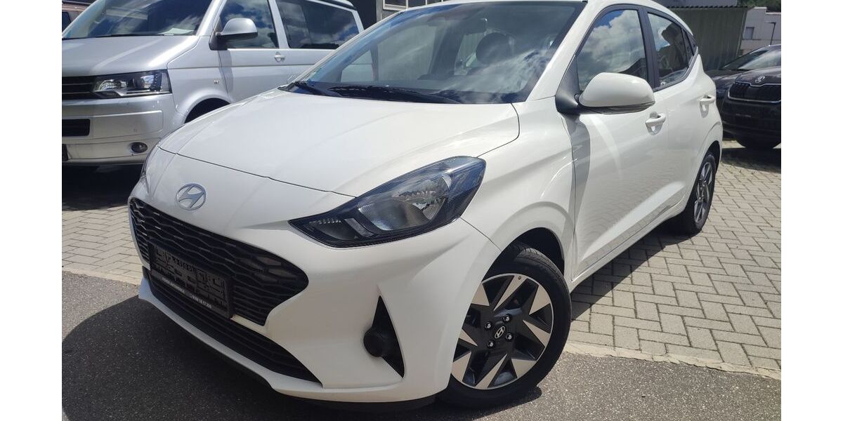 Hyundai i10 16.414 km 14.497 &euro; Birkenfeld 75217