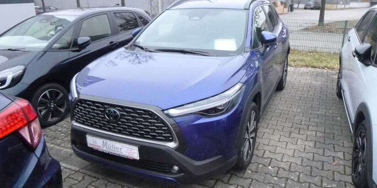 Toyota Corolla Cross 3.990 km 32.790 &euro; Ettlingen-Bruchhausen 76275